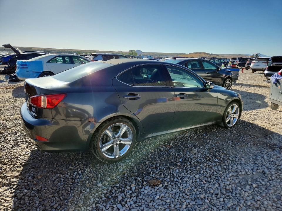 2011 Lexus Is მანქანა იყიდება აუქციონზე, vin: JTHBF5C22B5133929, აუქციონის ნომერი: 55451976