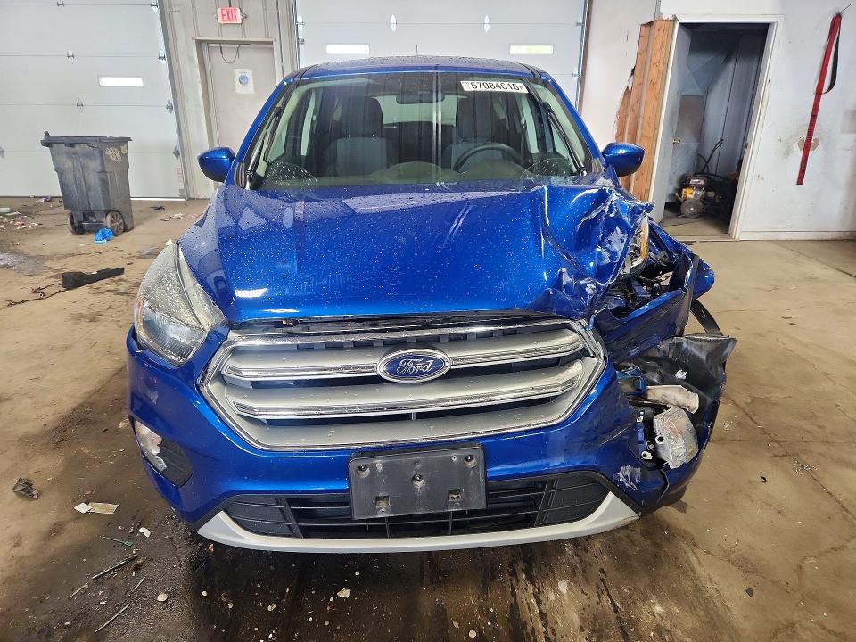 Продажа на аукционе авто 2017 Ford Escape, vin: 1FMCU9GD5HUC94932, номер лота: 57084616