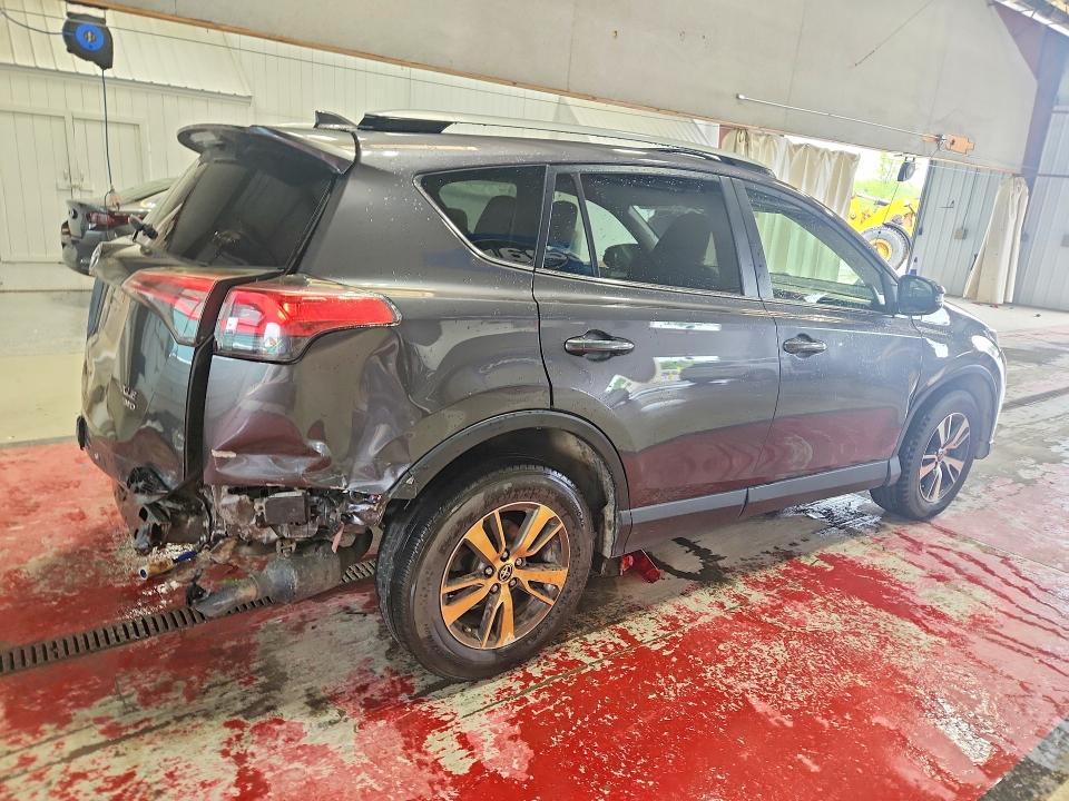 57009346 :رقم المزاد ، JTMRFREV3JJ741107 vin ، 2018 Toyota Rav4 مزاد بيع