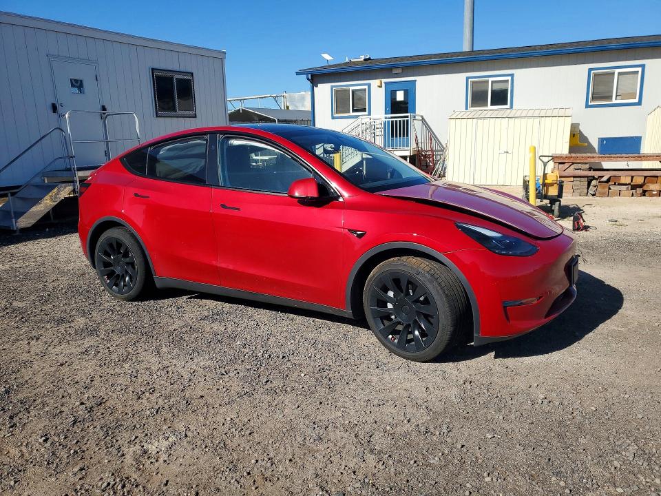 57434226 :رقم المزاد ، 7SAYGDEE8PF928230 vin ، 2023 Tesla Model Y مزاد بيع