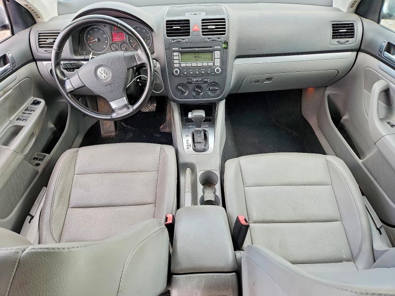 56442866 :رقم المزاد ، 3VWRJ71K58M180949 vin ، 2008 Volkswagen Jetta مزاد بيع