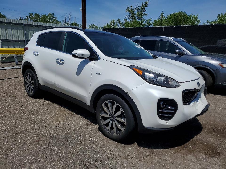 57030506 :رقم المزاد ، KNDPNCAC7J7399492 vin ، 2018 Kia Sportage مزاد بيع
