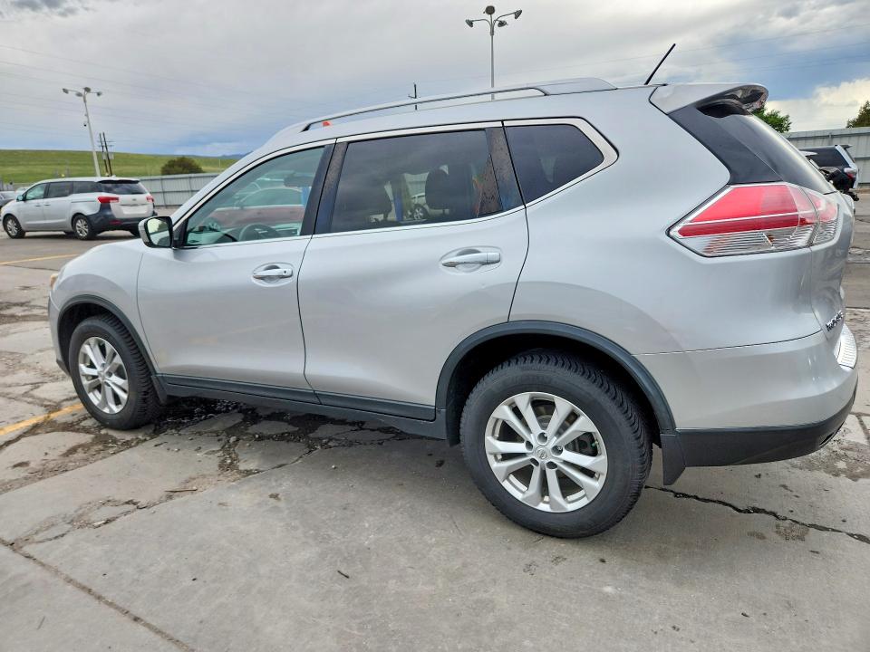 2015 Nissan Rogue მანქანა იყიდება აუქციონზე, vin: KNMAT2MV9FP555428, აუქციონის ნომერი: 56125066