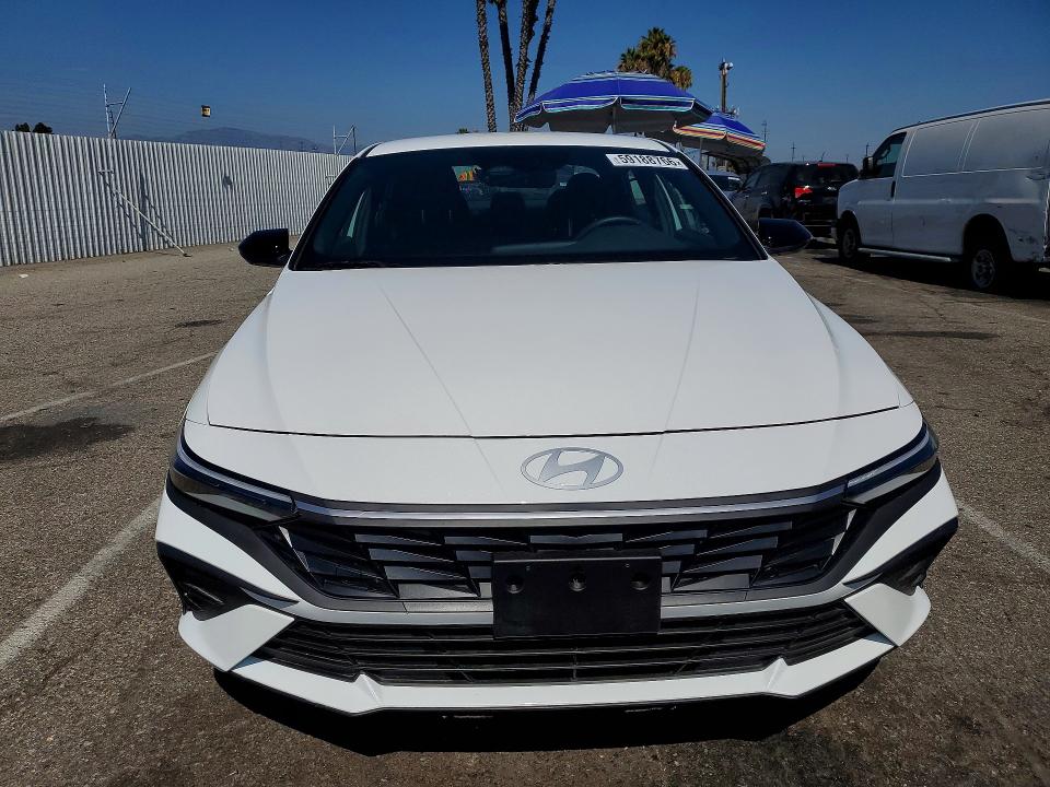 59188766 :رقم المزاد ، KMHLM4DG1SU065916 vin ، 2025 Hyundai Elantra مزاد بيع