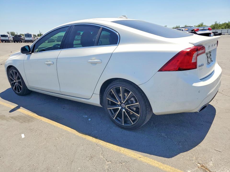 2016 Volvo S60 მანქანა იყიდება აუქციონზე, vin: YV126MFK5G2392490, აუქციონის ნომერი: 57732476