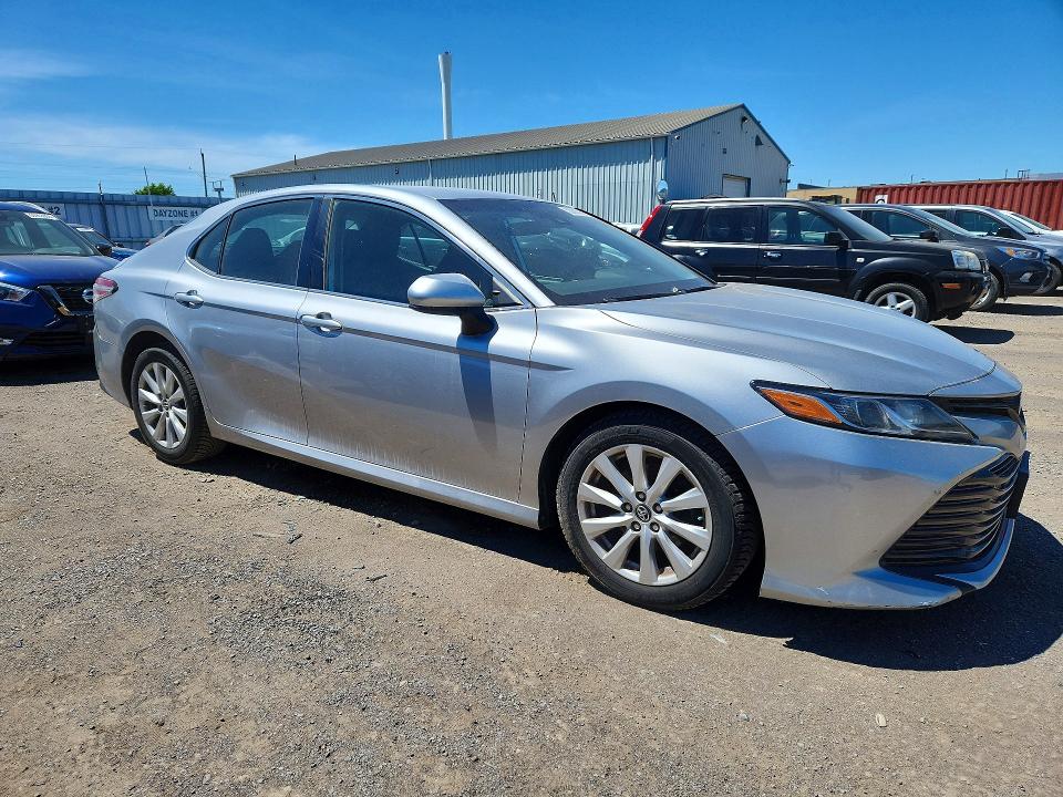 2019 Toyota Camry მანქანა იყიდება აუქციონზე, vin: 4T1B11HK9KU717490, აუქციონის ნომერი: 55905246