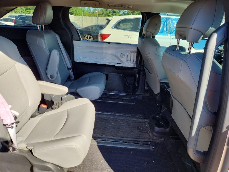 55627156 :رقم المزاد ، 5TDYSKFC3SS163770 vin ، 2025 Toyota Sienna مزاد بيع