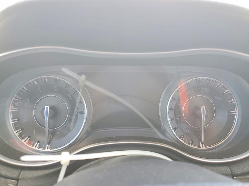 57910966 :رقم المزاد ، 2C3CCAKG2JH165117 vin ، 2018 Chrysler 300 مزاد بيع