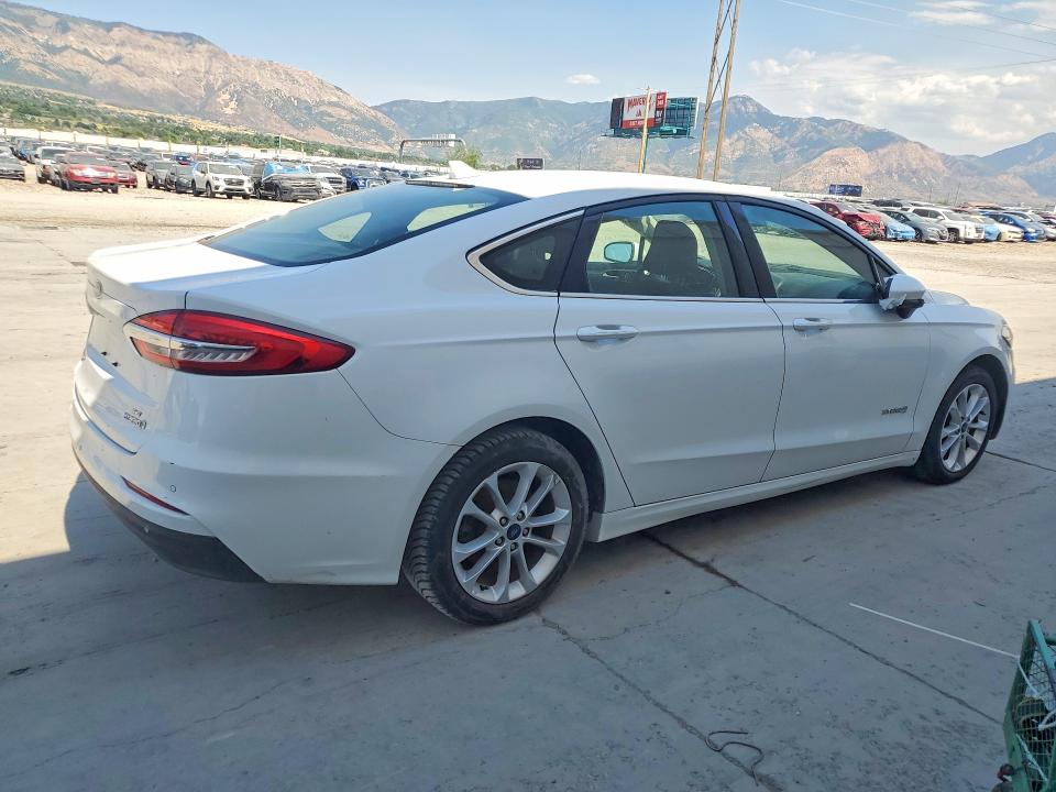 Продажа на аукционе авто 2019 Ford Fusion, vin: 3FA6P0LU9KR265447, номер лота: 58907286