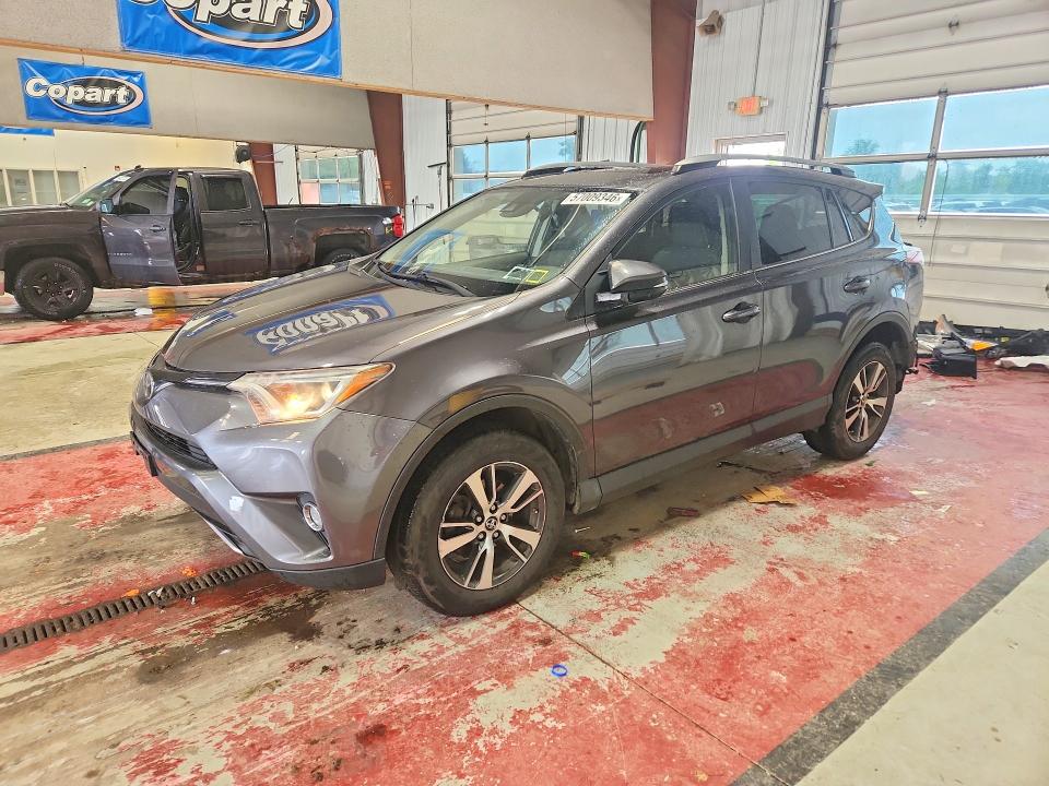 57009346 :رقم المزاد ، JTMRFREV3JJ741107 vin ، 2018 Toyota Rav4 مزاد بيع