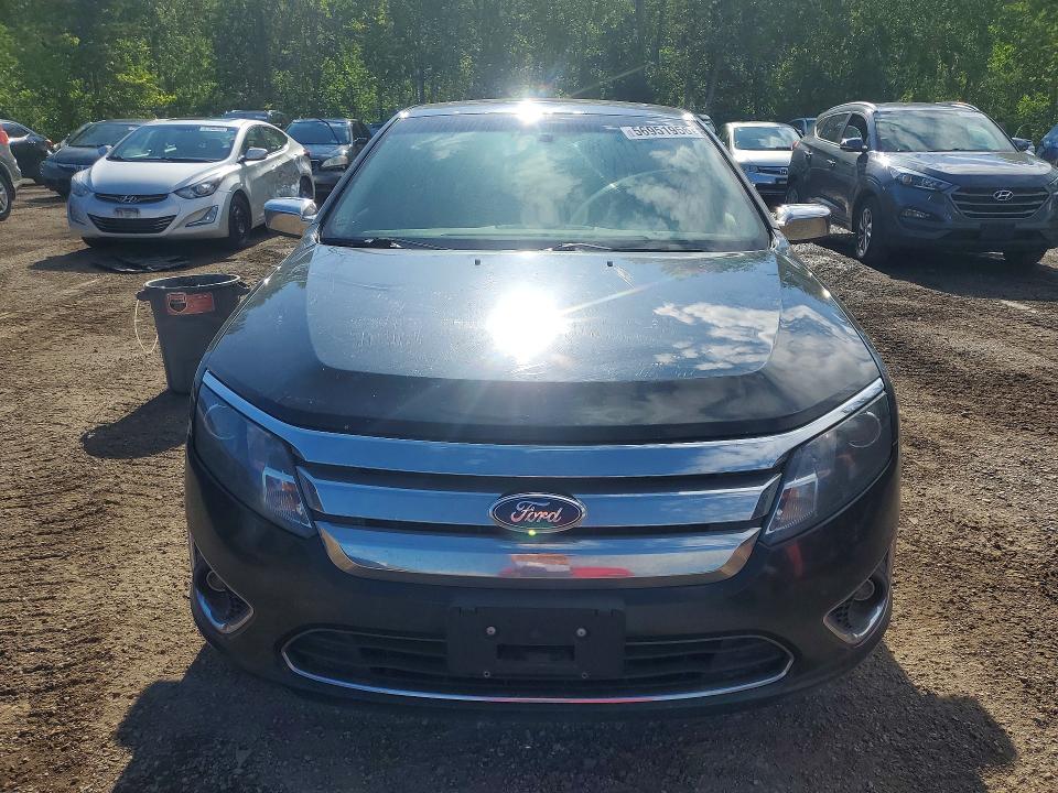 56951956 :رقم المزاد ، 3FAHP0JG2BR170086 vin ، 2011 Ford Fusion مزاد بيع