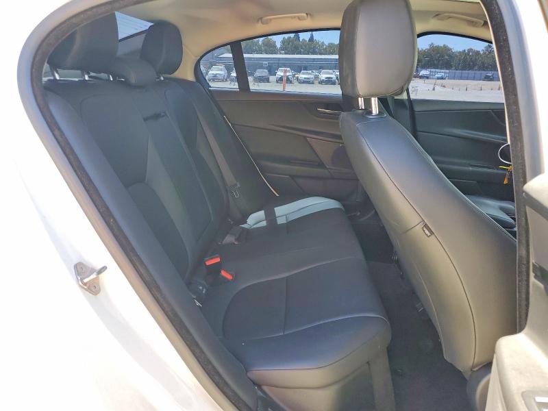 2018 Jaguar Xe მანქანა იყიდება აუქციონზე, vin: SAJAR4FX7JCP38885, აუქციონის ნომერი: 56532036
