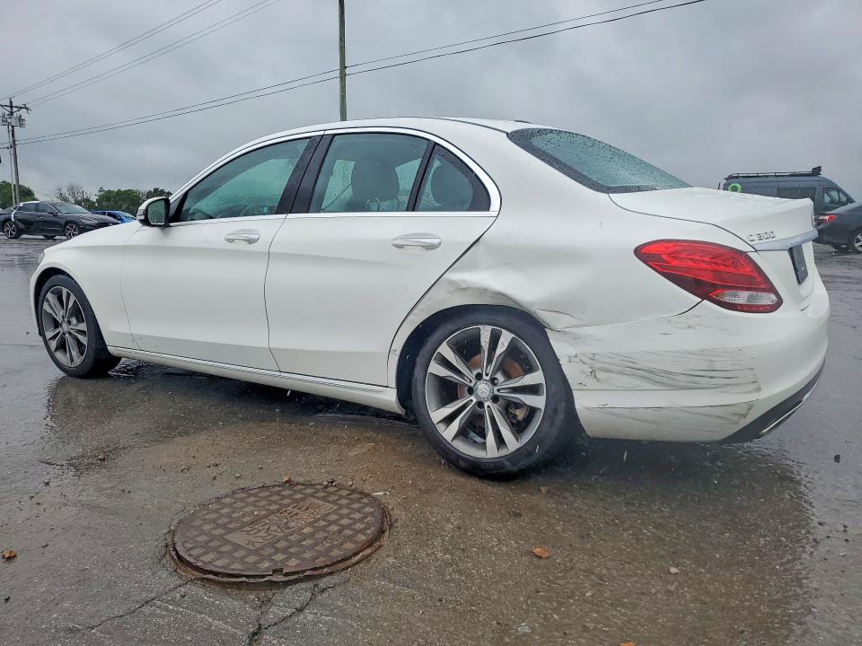 55727306 :رقم المزاد ، 55SWF4JB6GU104485 vin ، 2016 Mercedes-benz C مزاد بيع
