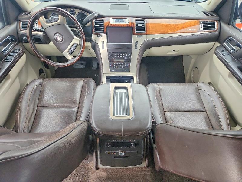 2013 Cadillac Escalade მანქანა იყიდება აუქციონზე, vin: 1GYS4DEF1DR297986, აუქციონის ნომერი: 57195216