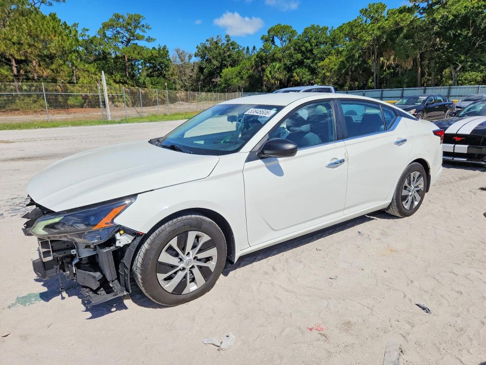 53848606 :رقم المزاد ، 1N4BL4BV4RN354416 vin ، 2024 Nissan Altima 4 D مزاد بيع