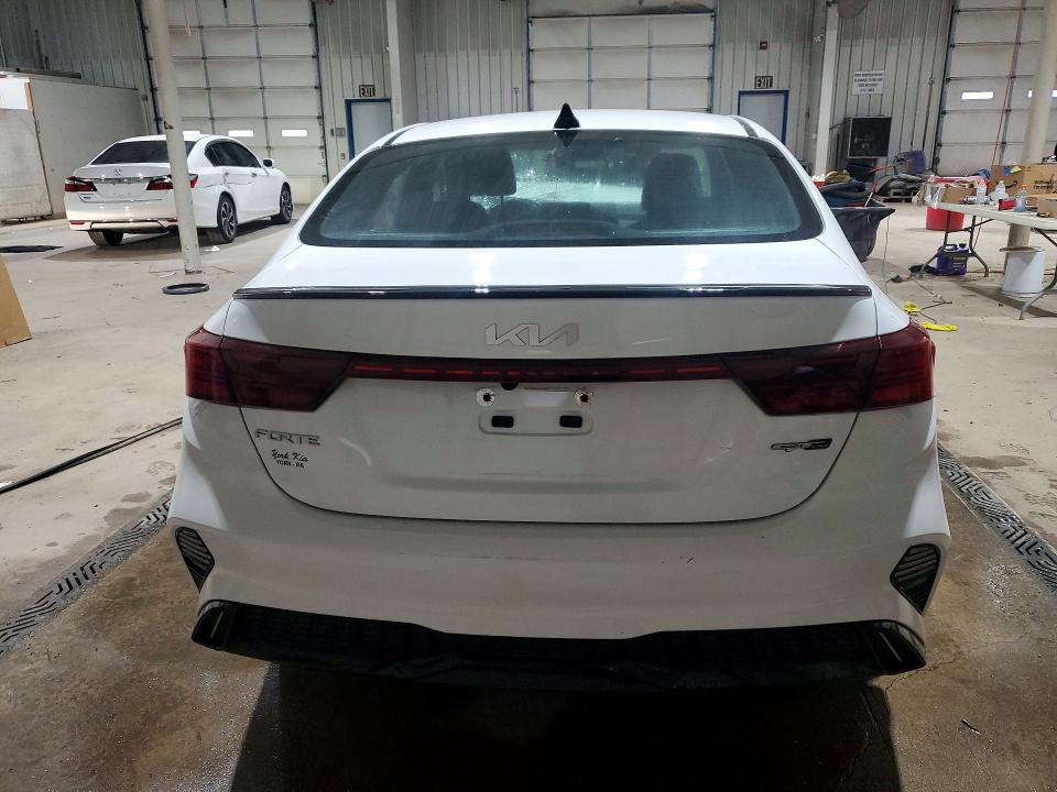 2023 Kia Forte მანქანა იყიდება აუქციონზე, vin: 3KPF54AD8PE524003, აუქციონის ნომერი: 57164676