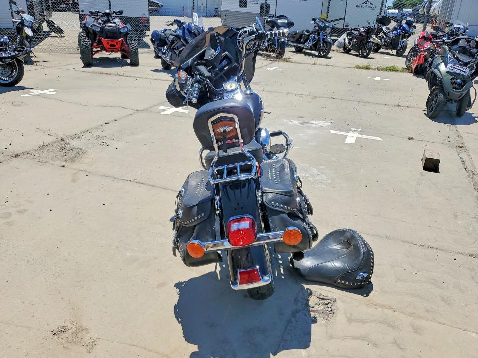 56744366 :رقم المزاد ، 1HD1BW5369Y020870 vin ، 2009 Harley-davidson Flstc مزاد بيع