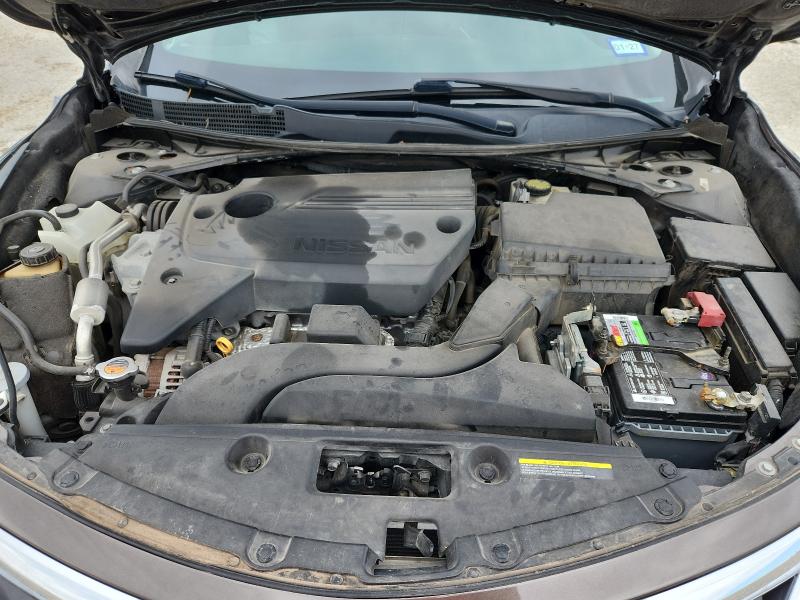 2015 Nissan Altima მანქანა იყიდება აუქციონზე, vin: 1N4AL3AP8FN917472, აუქციონის ნომერი: 57398456