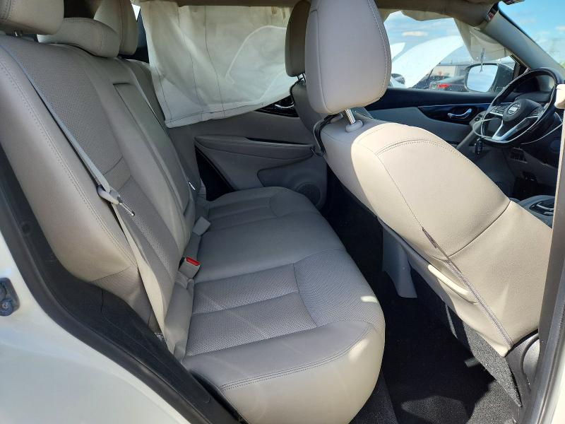 2017 Nissan Rogue Sport მანქანა იყიდება აუქციონზე, vin: JN1BJ1CR6HW116031, აუქციონის ნომერი: 57339576