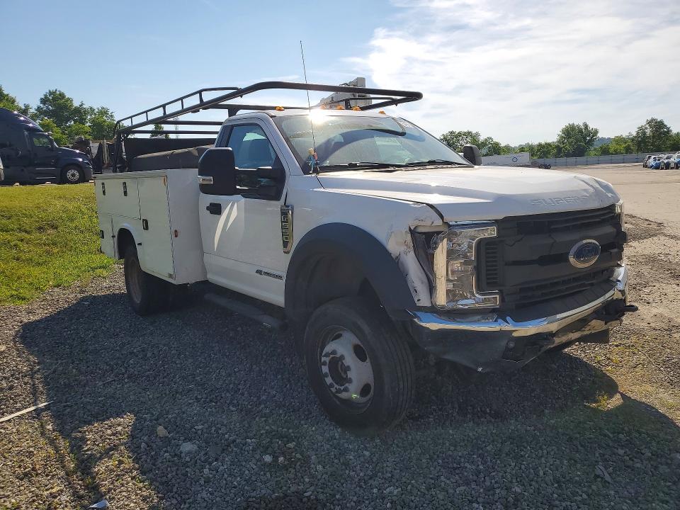 54801566 :رقم المزاد ، 1FDUF5HT3KEF85427 vin ، 2019 Ford F550 مزاد بيع