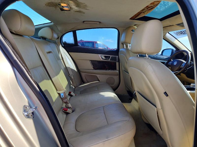 2011 Jaguar Xf მანქანა იყიდება აუქციონზე, vin: SAJWA0GB8BLS18379, აუქციონის ნომერი: 57341346