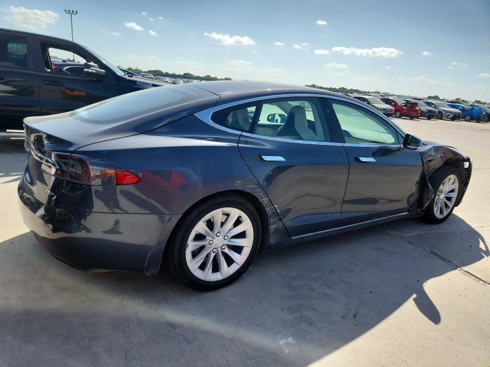 Aukcja sprzedaży 2018 Tesla Model S, vin: 5YJSA1E28JF300202, numer aukcji: 51925126