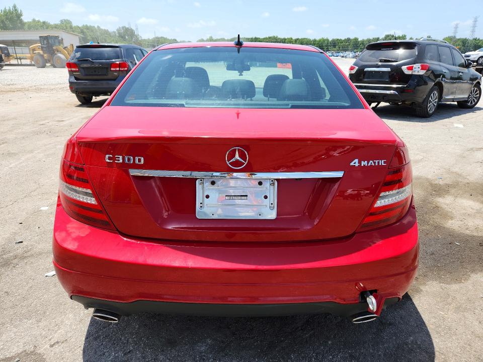 2014 Mercedes-benz C მანქანა იყიდება აუქციონზე, vin: WDDGF8AB8EA928562, აუქციონის ნომერი: 59358576