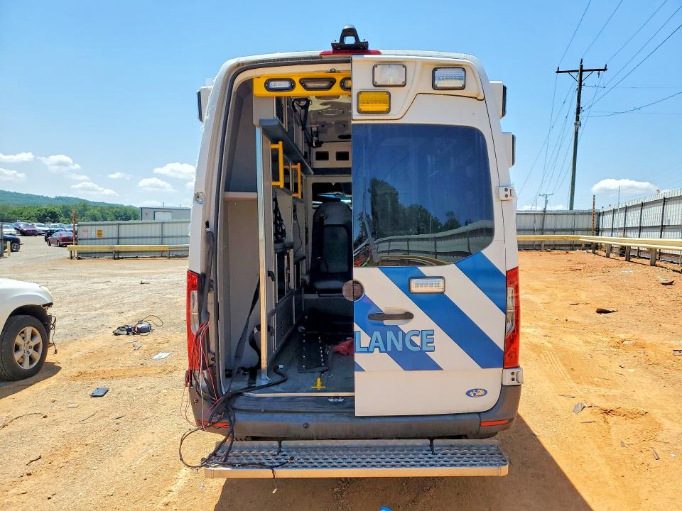 56834206 :رقم المزاد ، WD4PF0CD7KP039020 vin ، 2019 Mercedes-benz Sprinter مزاد بيع