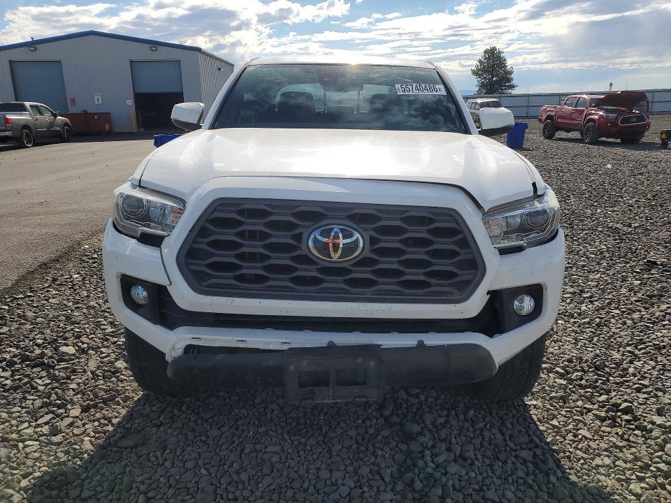 Продаж на аукціоні авто 2018 Toyota Tacoma, vin: 3TMCZ5AN9JM122350, номер лоту: 55740486