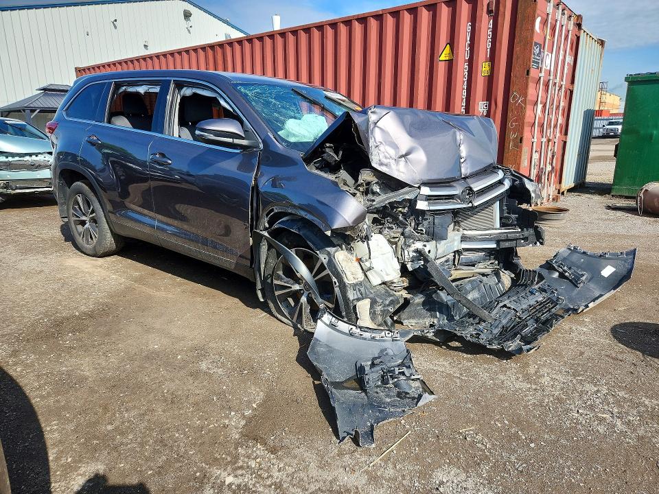 Продажа на аукционе авто 2019 Toyota Highlander, vin: 5TDZZRFH2KS308334, номер лота: 56674756