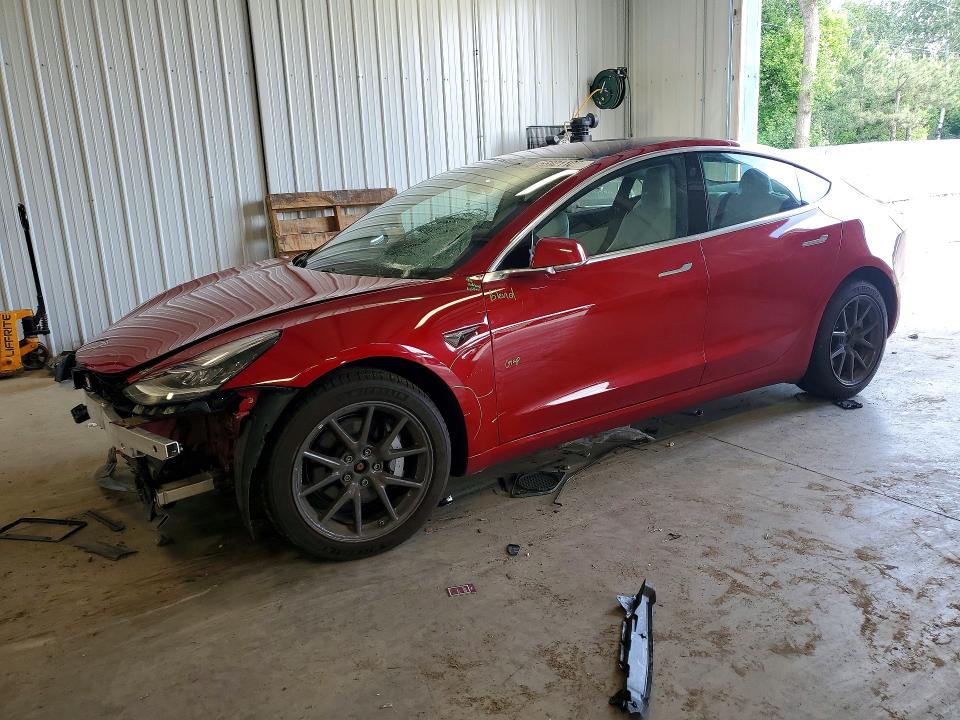 Продажа на аукционе авто 2018 Tesla Model 3, vin: 5YJ3E1EB3JF075101, номер лота: 55921106