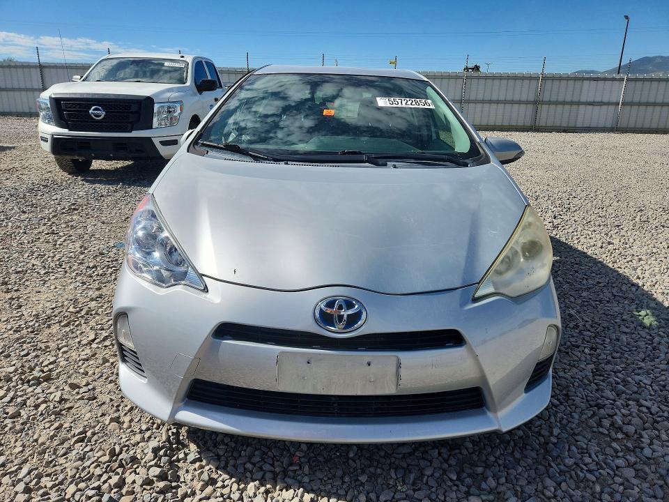 55722856 :رقم المزاد ، JTDKDTB31C1010895 vin ، 2012 Toyota Prius C مزاد بيع