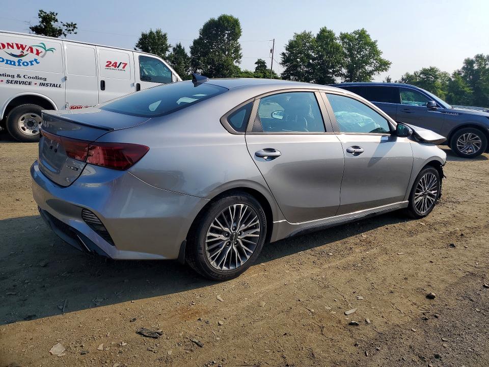2022 Kia Forte მანქანა იყიდება აუქციონზე, vin: 3KPF54AD1NE486191, აუქციონის ნომერი: 85977905