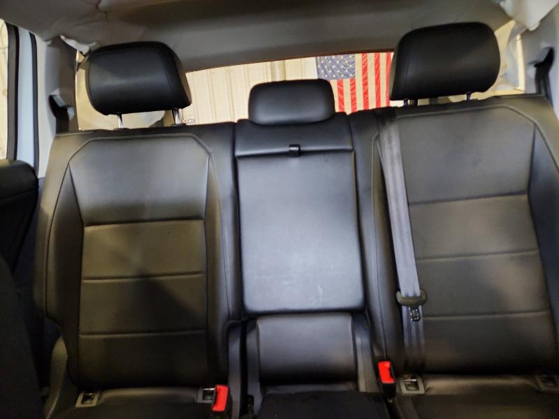 Продажа на аукционе авто 2018 Volkswagen Tiguan, vin: 3VV3B7AX2JM005518, номер лота: 55835906
