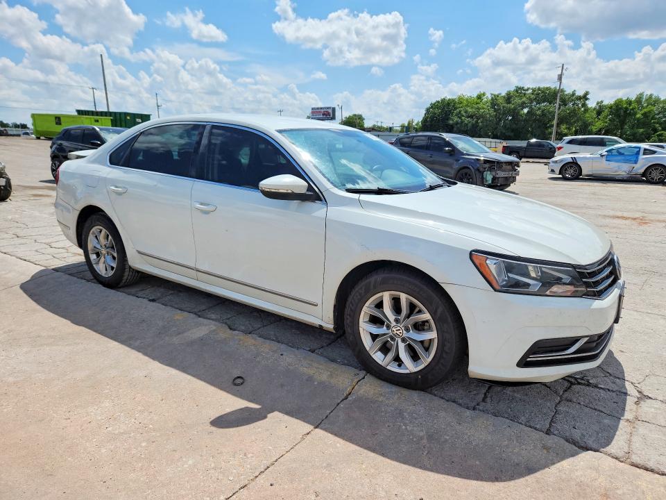 55927336 :رقم المزاد ، 1VWAS7A3XGC034744 vin ، 2016 Volkswagen Passat مزاد بيع