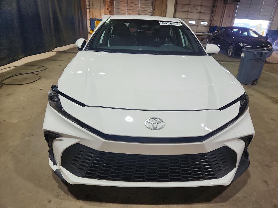 Продажа на аукционе авто 2025 Toyota Camry, vin: 4T1DAACK1SU056733, номер лота: 53232396