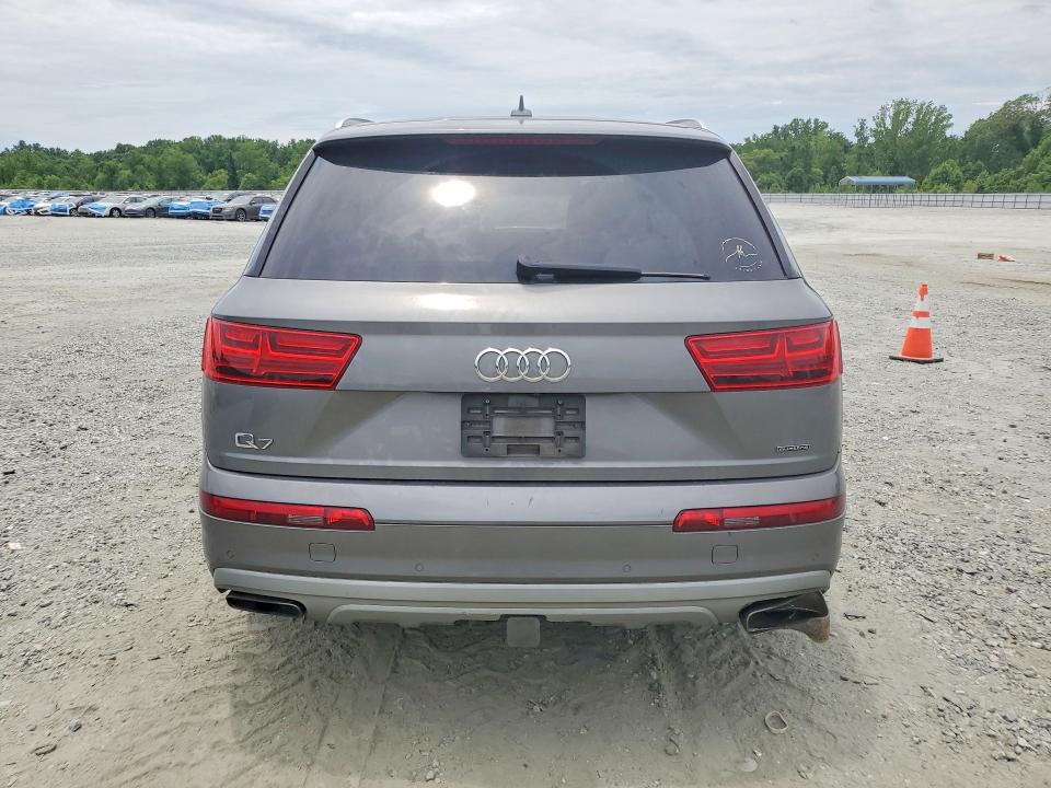 56160396 :رقم المزاد ، WA1LHAF75JD009457 vin ، 2018 Audi Q7 مزاد بيع