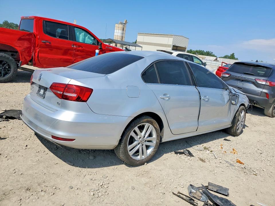 Продажа на аукционе авто 2015 Volkswagen Jetta, vin: 3VWLA7AJ6FM325457, номер лота: 56793506