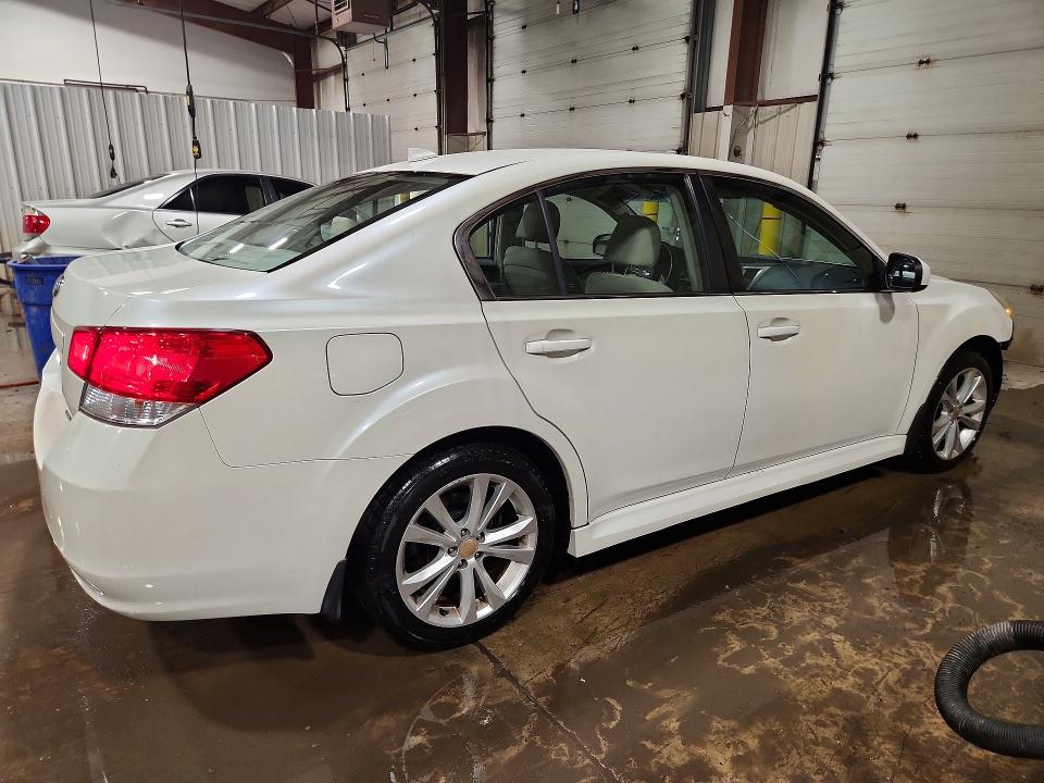 85455735 :رقم المزاد ، 4S3BMBD68E3006576 vin ، 2014 Subaru Legacy مزاد بيع