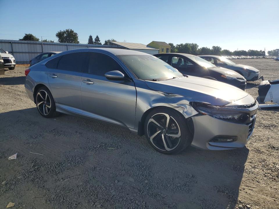 2020 Honda Accord მანქანა იყიდება აუქციონზე, vin: 1HGCV1F36LA085092, აუქციონის ნომერი: 58151646