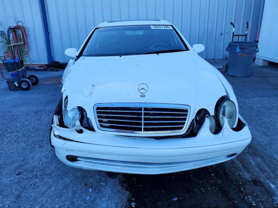 Продажа на аукционе авто 1999 Mercedes-benz Clk, vin: WDBLJ70G4XF100267, номер лота: 58007396