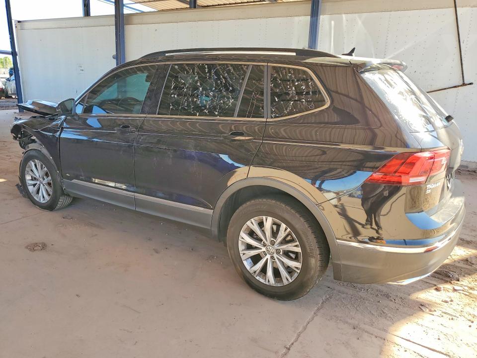 56421566 :رقم المزاد ، 3VV2B7AX7JM172405 vin ، 2018 Volkswagen Tiguan مزاد بيع