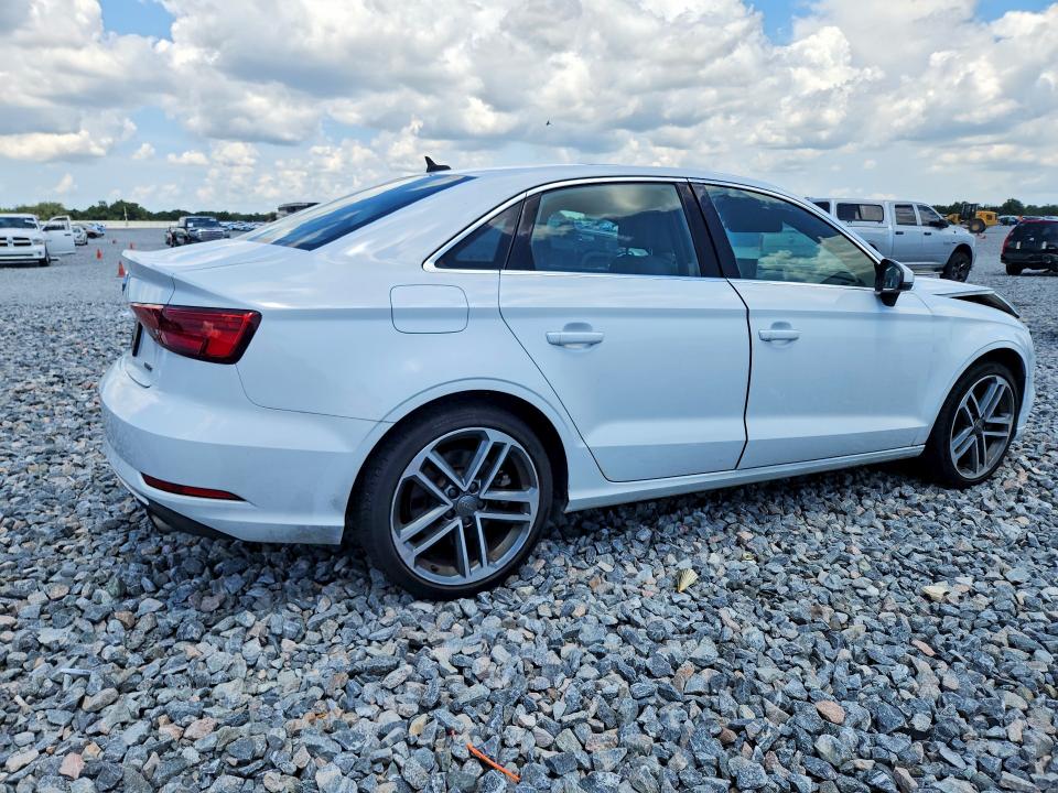 Продажа на аукционе авто 2019 Audi A3, vin: WAUBEGFF7KA125277, номер лота: 58572376