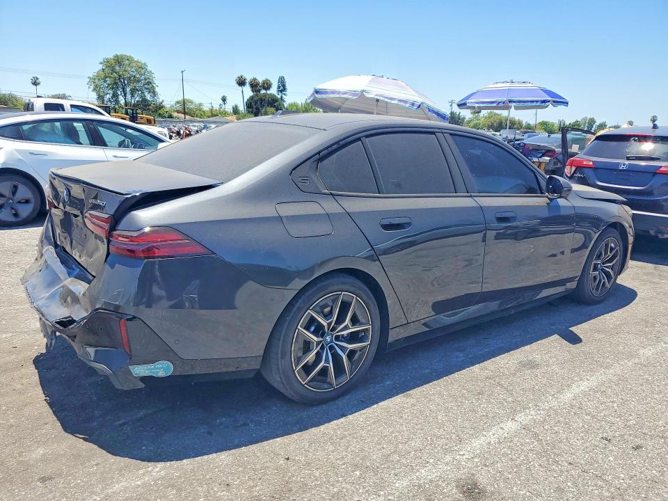 Продажа на аукционе авто 2025 Bmw I5, vin: WBY33FK06SCT62886, номер лота: 57433836