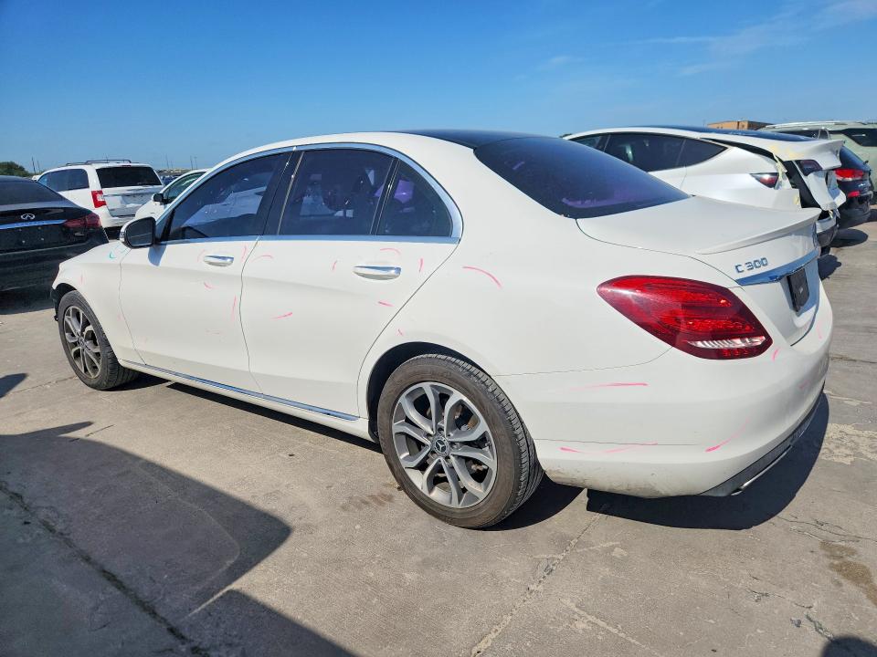 58948006 :رقم المزاد ، 55SWF4KB6HU221418 vin ، 2017 Mercedes-benz C مزاد بيع