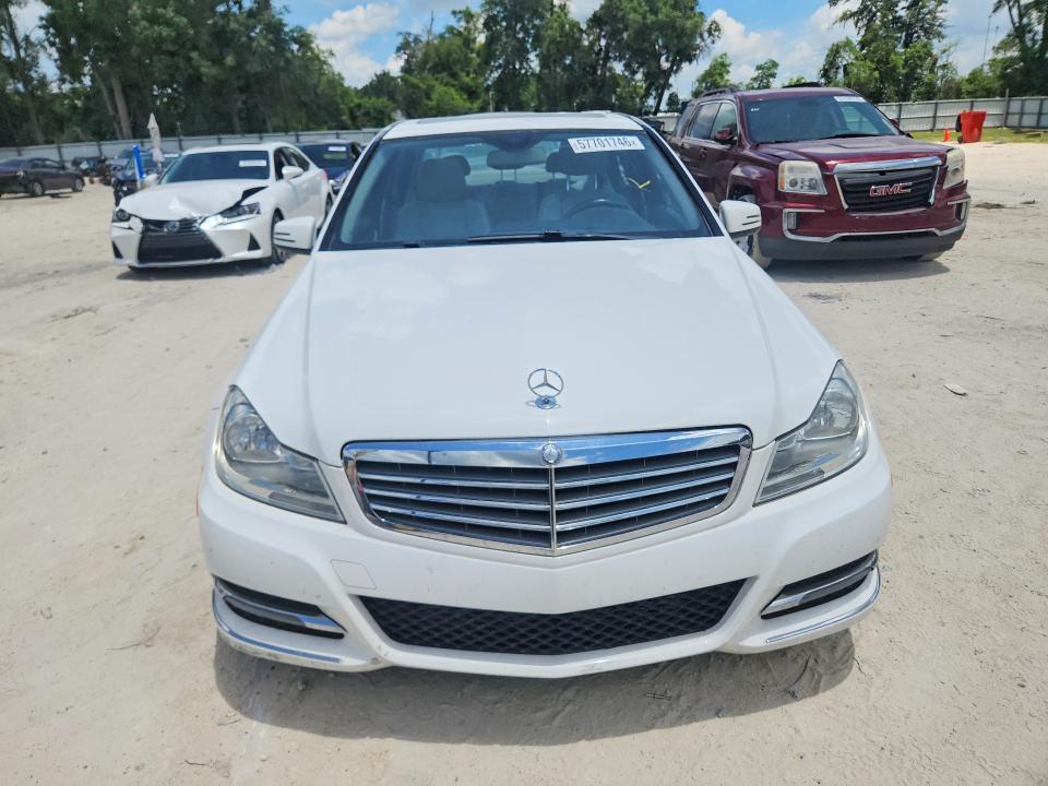 Продаж на аукціоні авто 2013 Mercedes-benz C, vin: WDDGF4HBXDR283587, номер лоту: 57701746