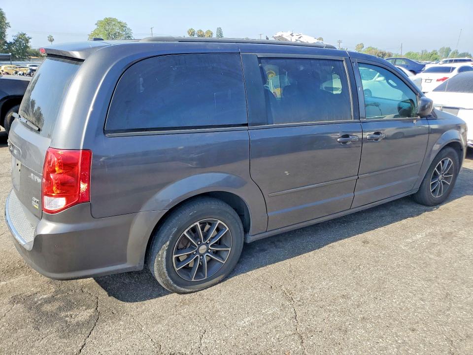 56325586 :رقم المزاد ، 2C4RDGEG9HR799630 vin ، 2017 Dodge Grand Caravan مزاد بيع