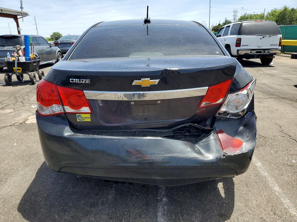 58037726 :رقم المزاد ، 1G1PA5SH2F7268620 vin ، 2015 Chevrolet Cruze مزاد بيع