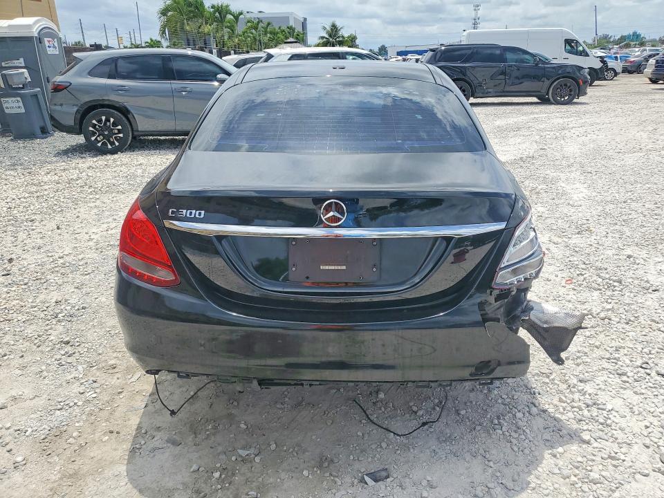 56703886 :رقم المزاد ، 55SWF4JB4HU229793 vin ، 2017 Mercedes-benz C مزاد بيع