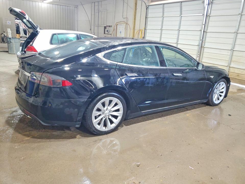 Продажа на аукционе авто 2016 Tesla Model S, vin: 5YJSA1E28GF134871, номер лота: 58069026